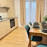 Glam Apartments Lipatti Near Iulius Mall And City Center