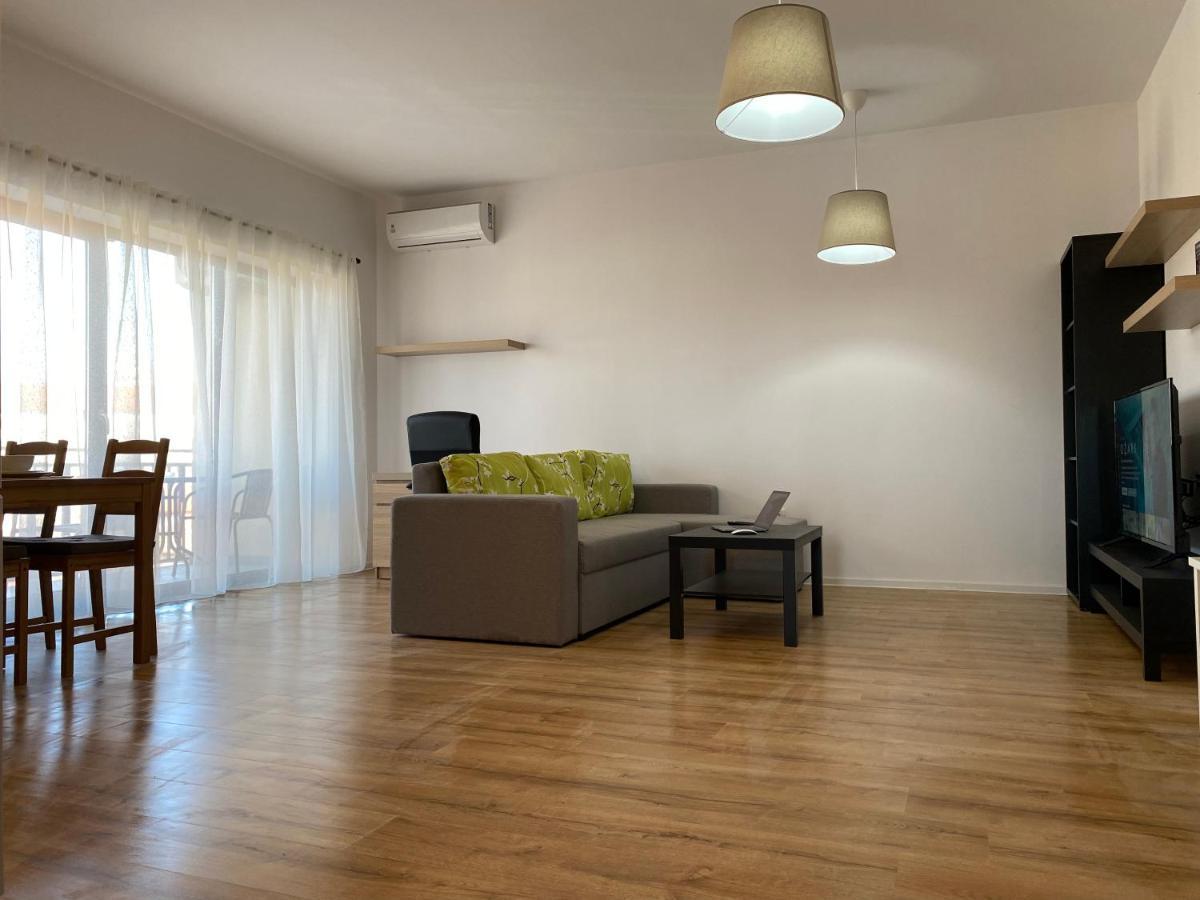Glam Lipatti Near Iulius Mall And City Center Appartamento *