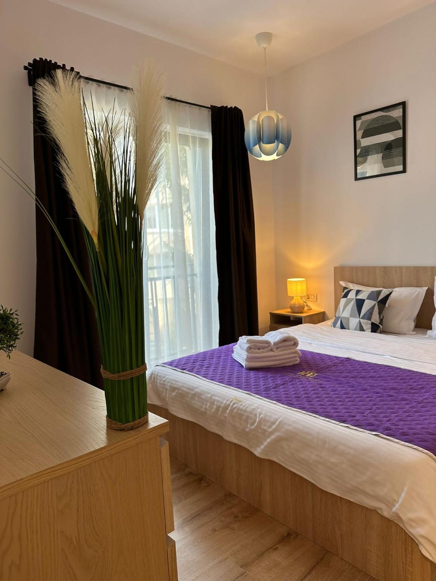 Glam Lipatti Near Iulius Mall And City Center