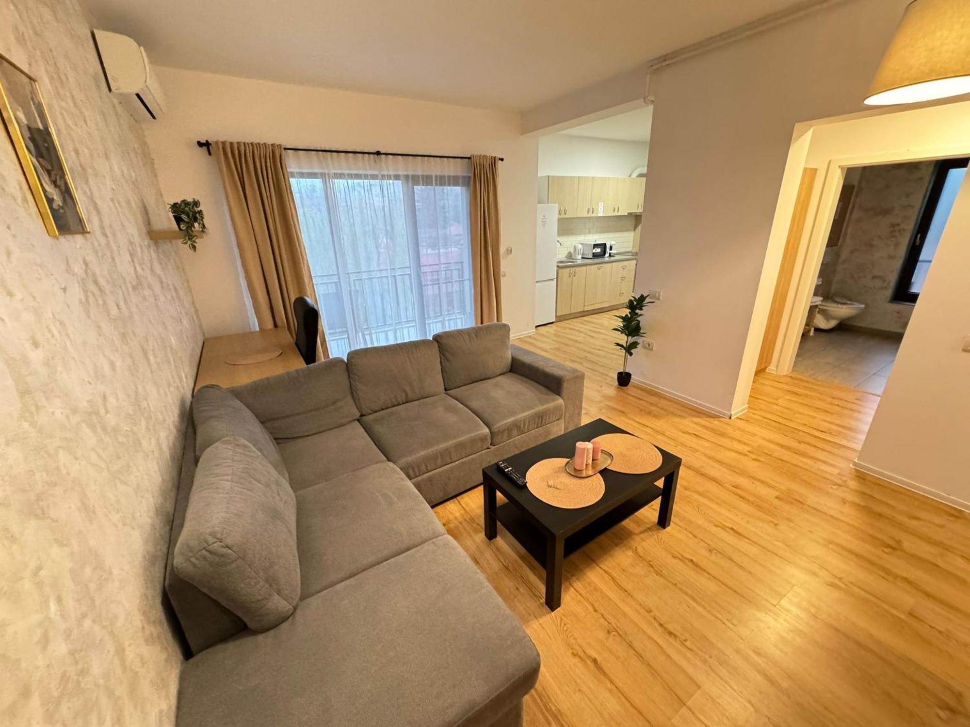 Glam Lipatti Near Iulius Mall And City Center