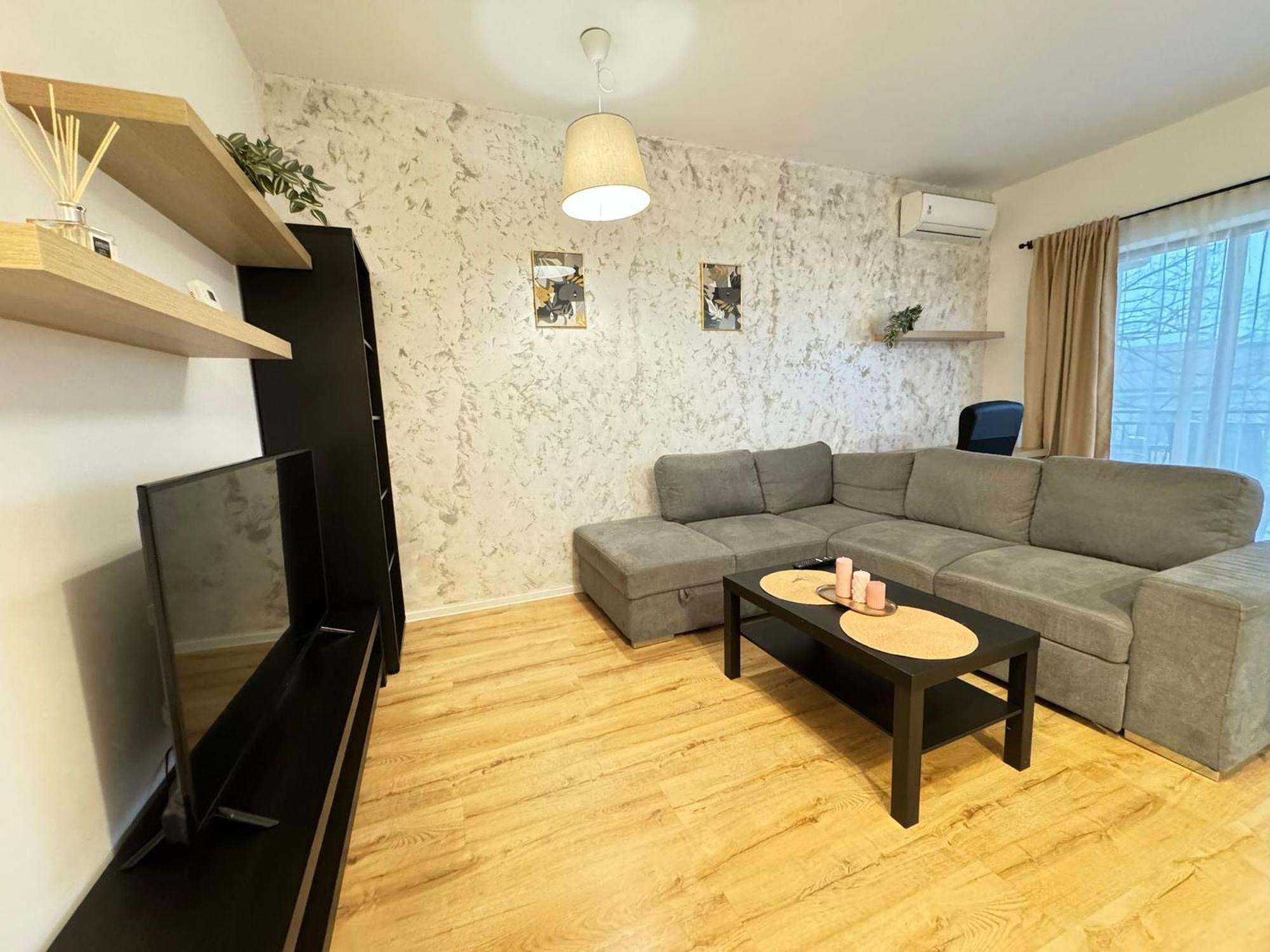 Glam Lipatti Near Iulius Mall And City Center Appartamento *