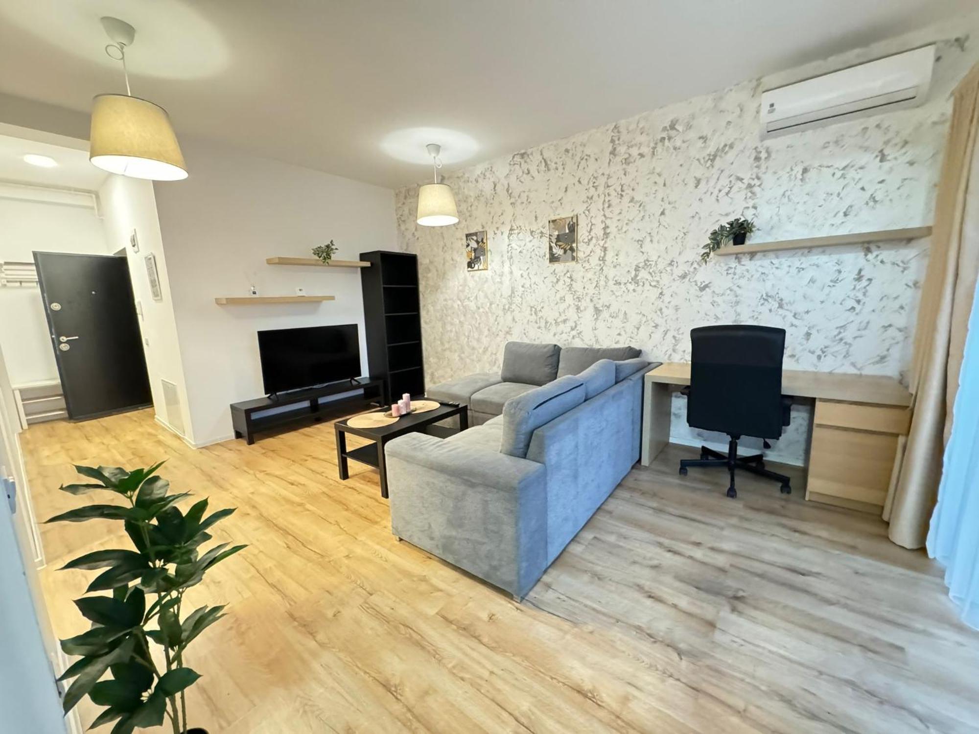 Glam Lipatti Near Iulius Mall And City Center Appartamento *